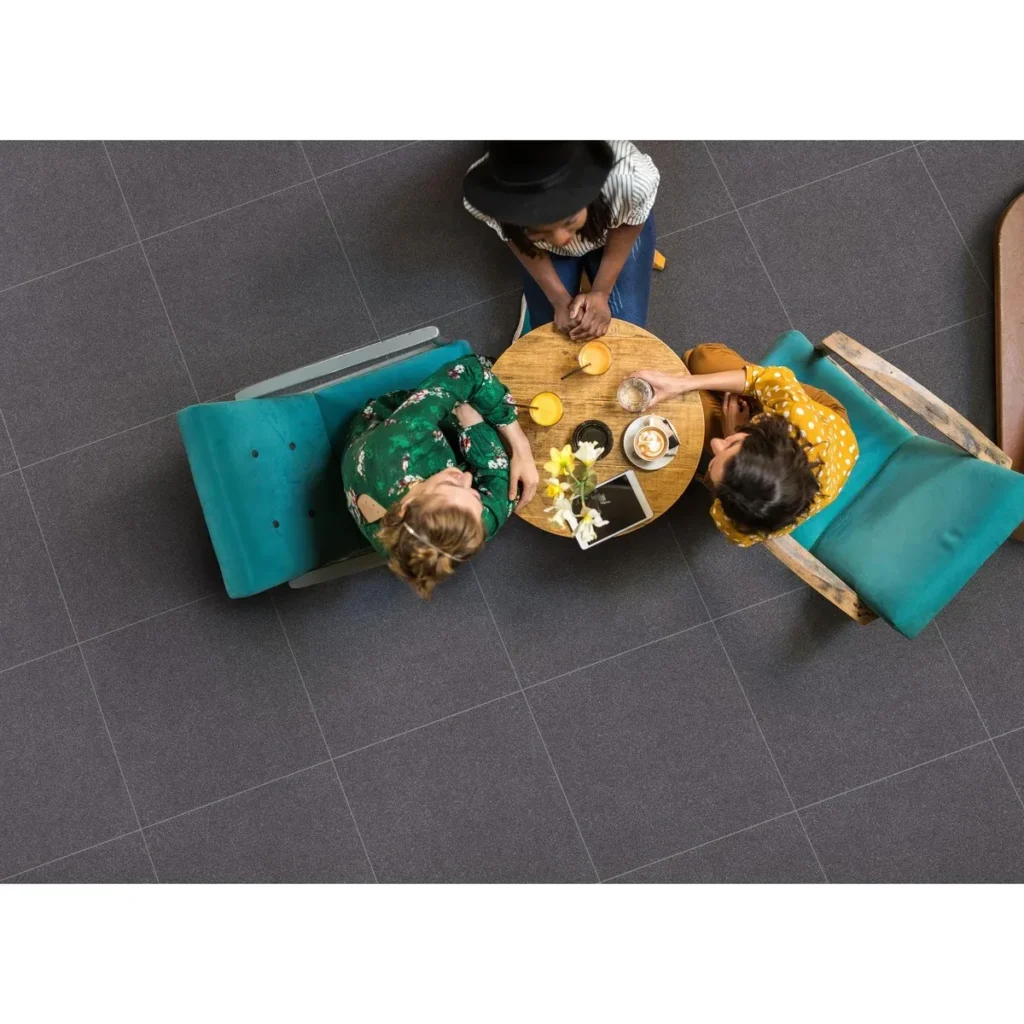 Fotografía de Piso Fortaleza Negro Cara Única 51X51 - Construmarket